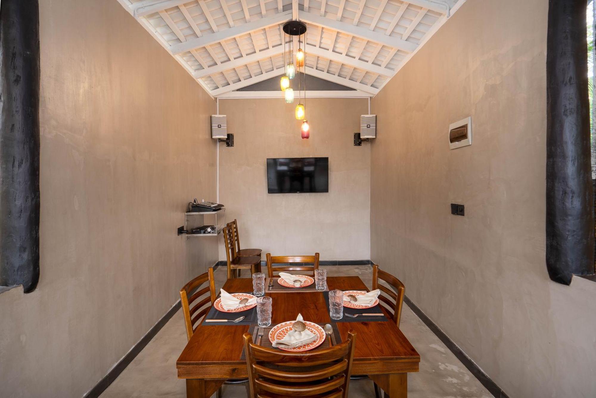 Hasthri Boutique Red Chalet In Ahangama With Pool Near Beach Εξωτερικό φωτογραφία